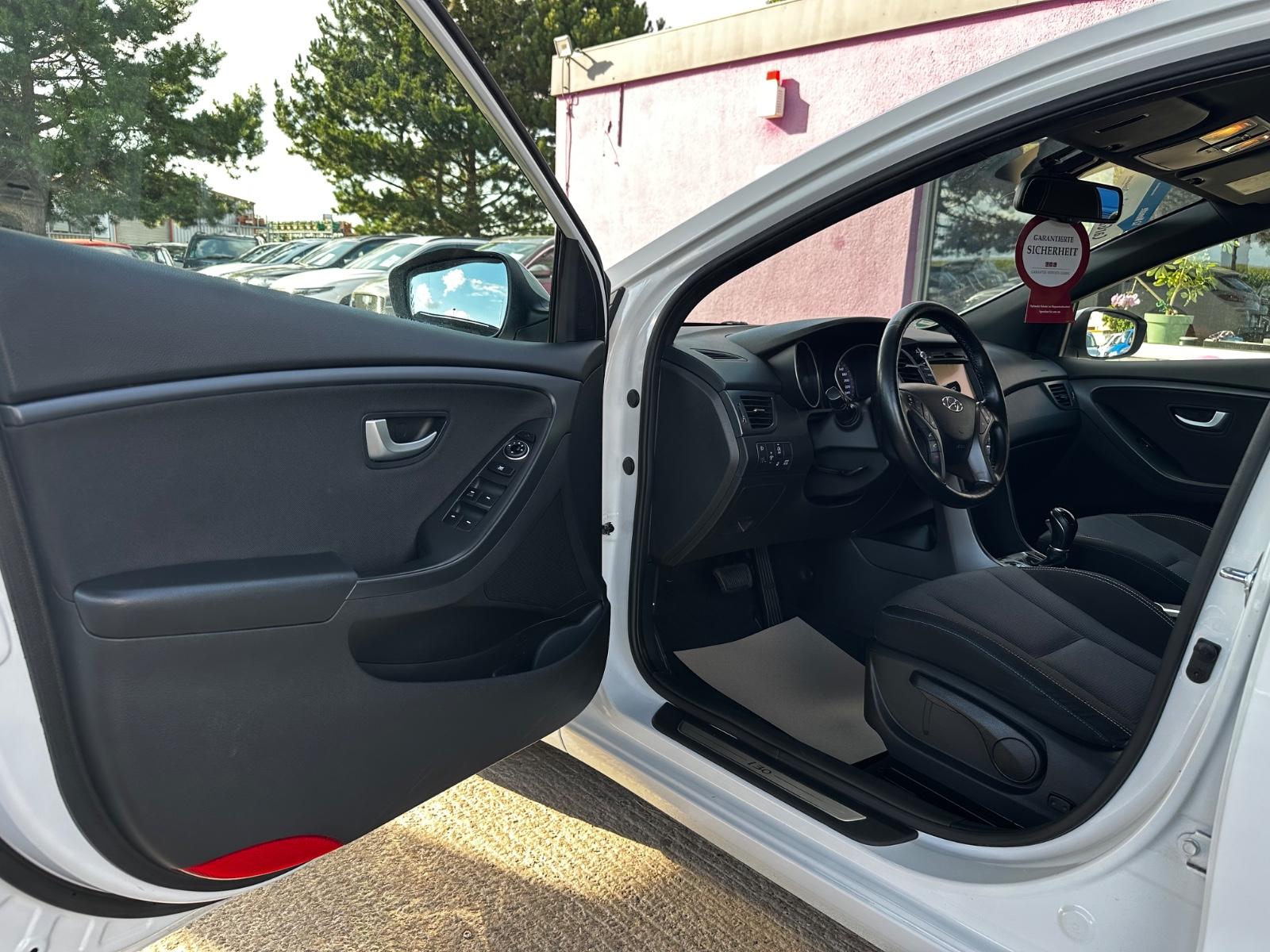 Hyundai i30 blue Passion Plus "KAMERA"NAVI"SHZ"LHZ"