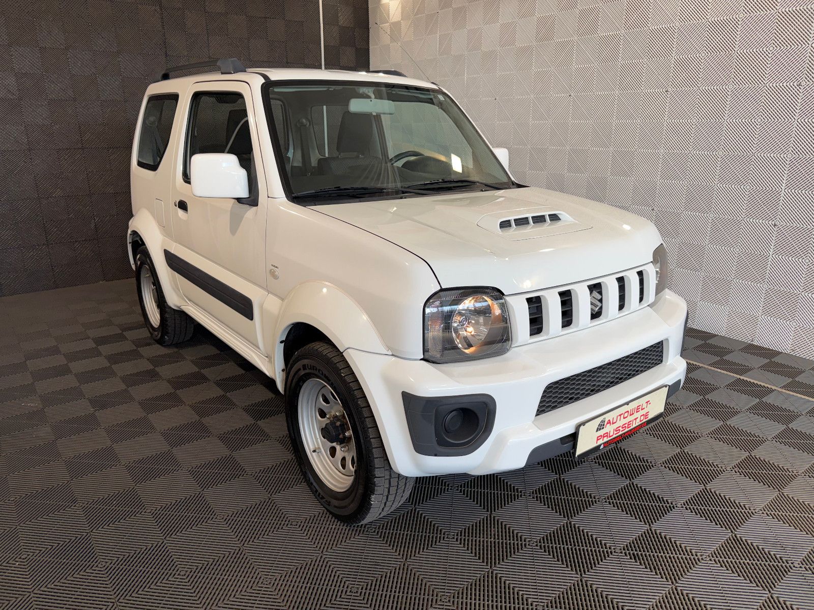 Gebrauchtwagen Suzuki Jimny Jimny 1.3 Comfort Ranger*ALLGRIP*AHK-SHZ-KLIMA in Horb am Neckar