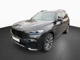 BMW X7 M50i PA+ SKYLo NightVi FondEnt B/W StndHz 22" - BMW X7 M50 aus 2020