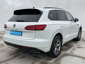 Volkswagen Touareg - 4