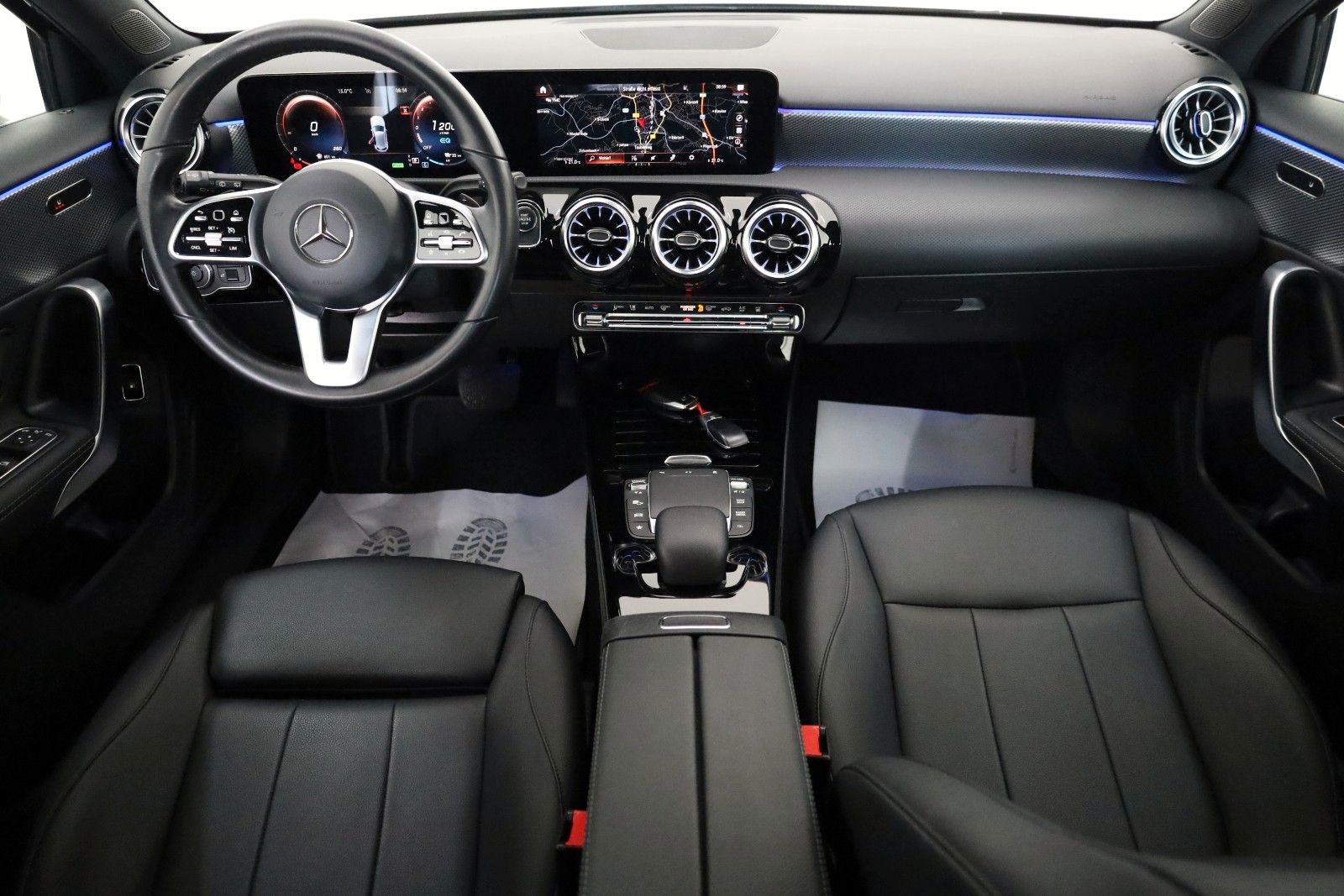 Fahrzeugabbildung Mercedes-Benz A 250 e Progressive,Leder,Navi,LED,SH,Kamera