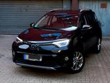 Toyota RAV4 Hybrid 4x4 - TÜV 08/2027 - Toyota RAV 4 Gebrauchtwagen in Berlin