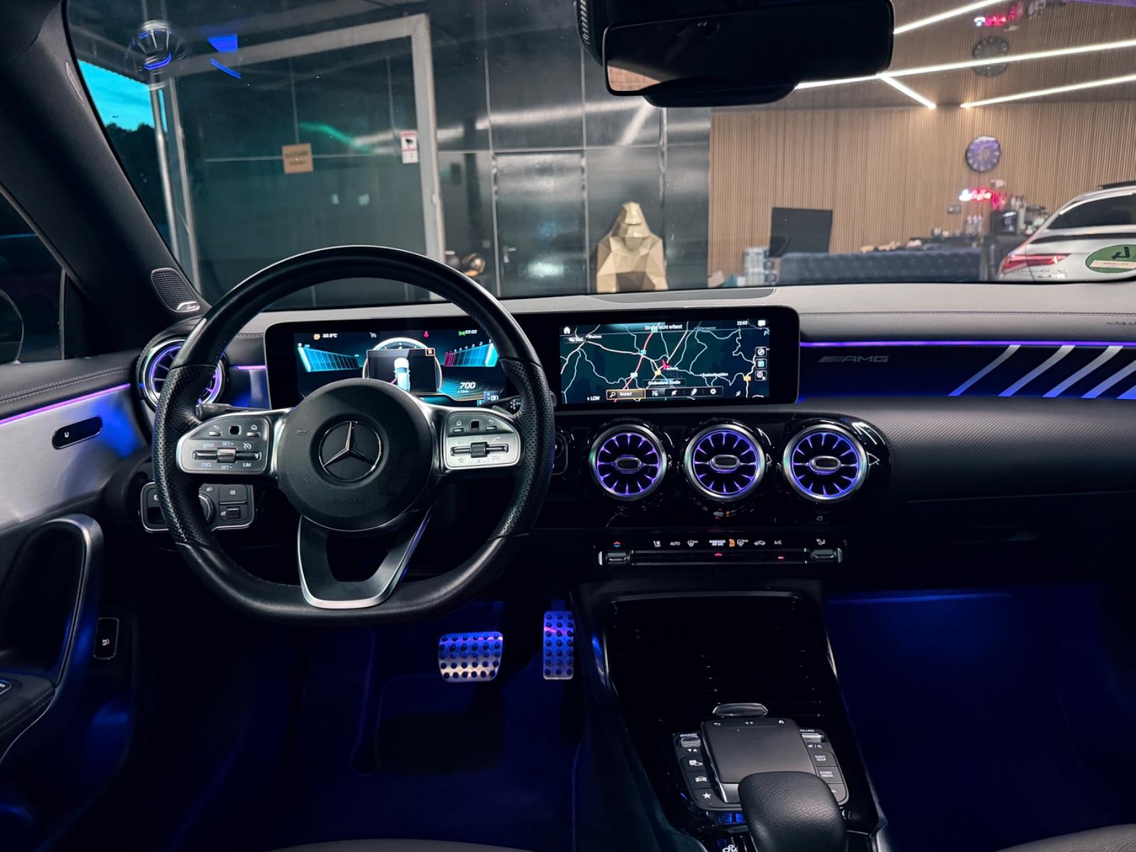 Mercedes-Benz CLA 35 AMG Shooting Brake BURMESTER*2.HD*MB 100