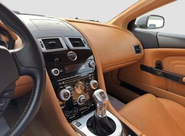 2016 Aston Martin DBS — миниатюра 12