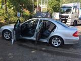 Mercedes-Benz E 320 AVANTGARDE Avantgarde - Mercedes-Benz E 320 in Stuttgart