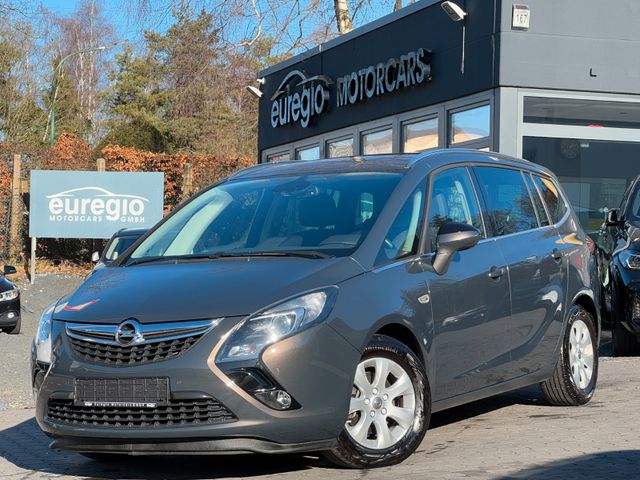 Opel Zafira C Tourer Innovation 1 Hand - Navi ///