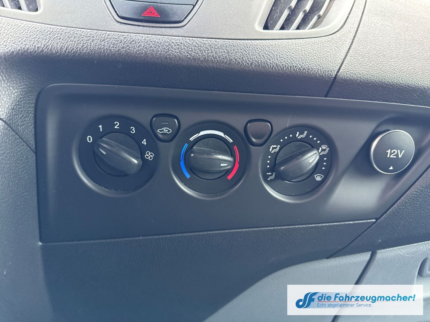 Fahrzeugabbildung Ford Transit Custom Tourneo 300 L1 *2252*EXPORT