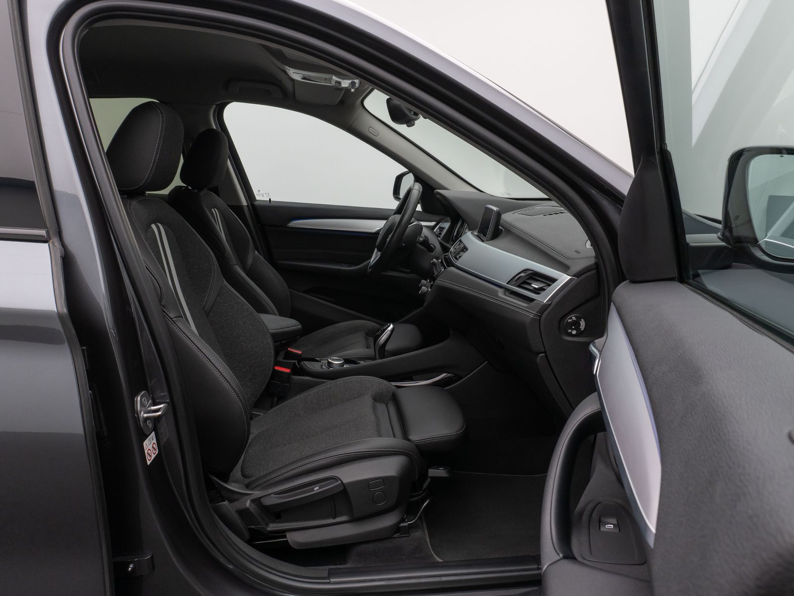 Fahrzeugabbildung BMW X1 xD18d SportLine Kamera DAB HiFi Komfort Alarm