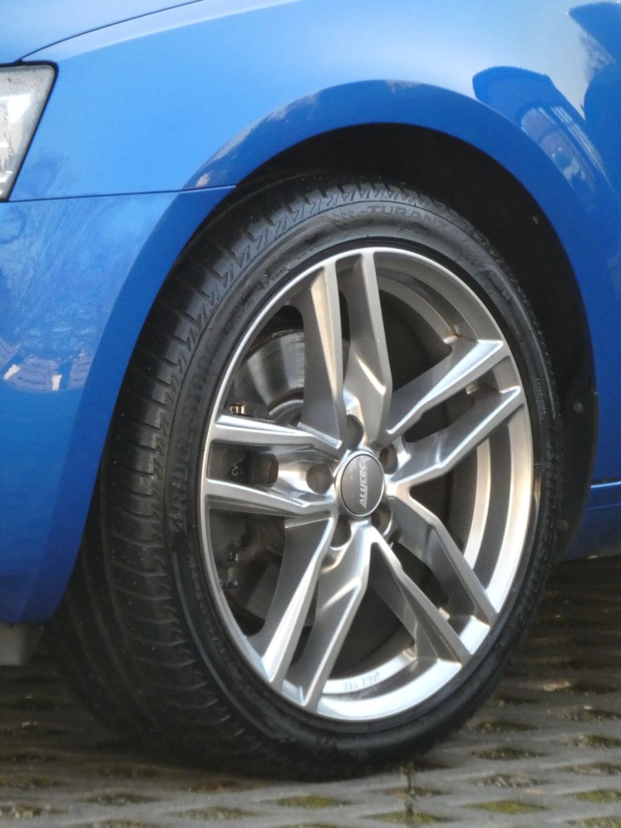 Skoda Octavia Combi 1,8 TSI Style/Navi/SmartLink/18"LM foto 3
