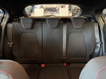 MYAUTOCENTER – Gebraucht- und Jahreswagen mit Werkstattservice in Pfaffenhofen Ford Focus *KEYLES*HEAD-UP*LKHZ*2-ZONEN*ACC*VOLL*