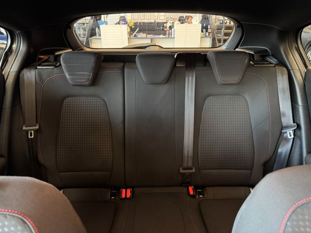 MYAUTOCENTER – Gebraucht- und Jahreswagen mit Werkstattservice in Pfaffenhofen Ford Focus *KEYLES*HEAD-UP*LKHZ*2-ZONEN*ACC*VOLL*
