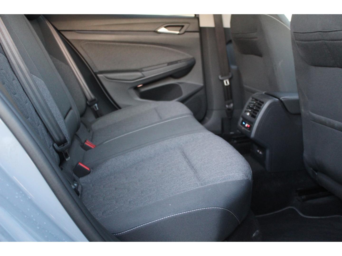 Volkswagen Golf 8 1.5 TSI Move KAMERA NAVI LED ACC SHZ GRA, миниатюра 21