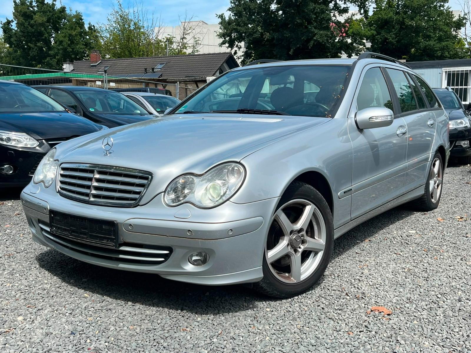 Mercedes-Benz C 230