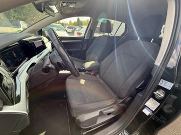 Volkswagen Golf - 8