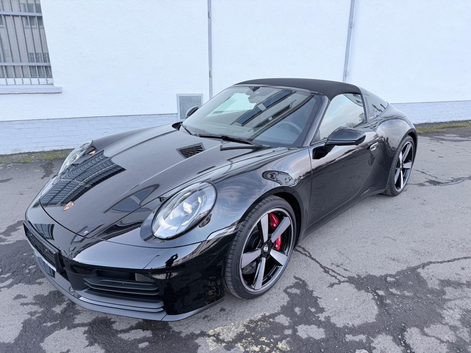 Porsche 992/911 Targa 4 S/Chrono/SAGA/Bose/GT-L/ACC