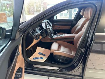BMW 740 - 11