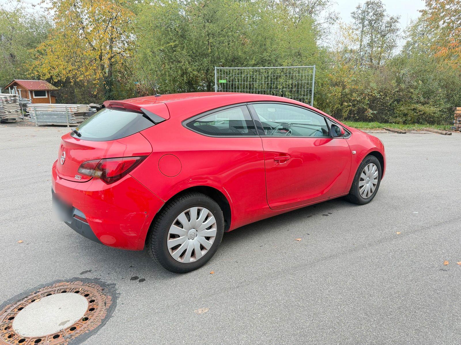 Opel Astra 2013 — photo 6