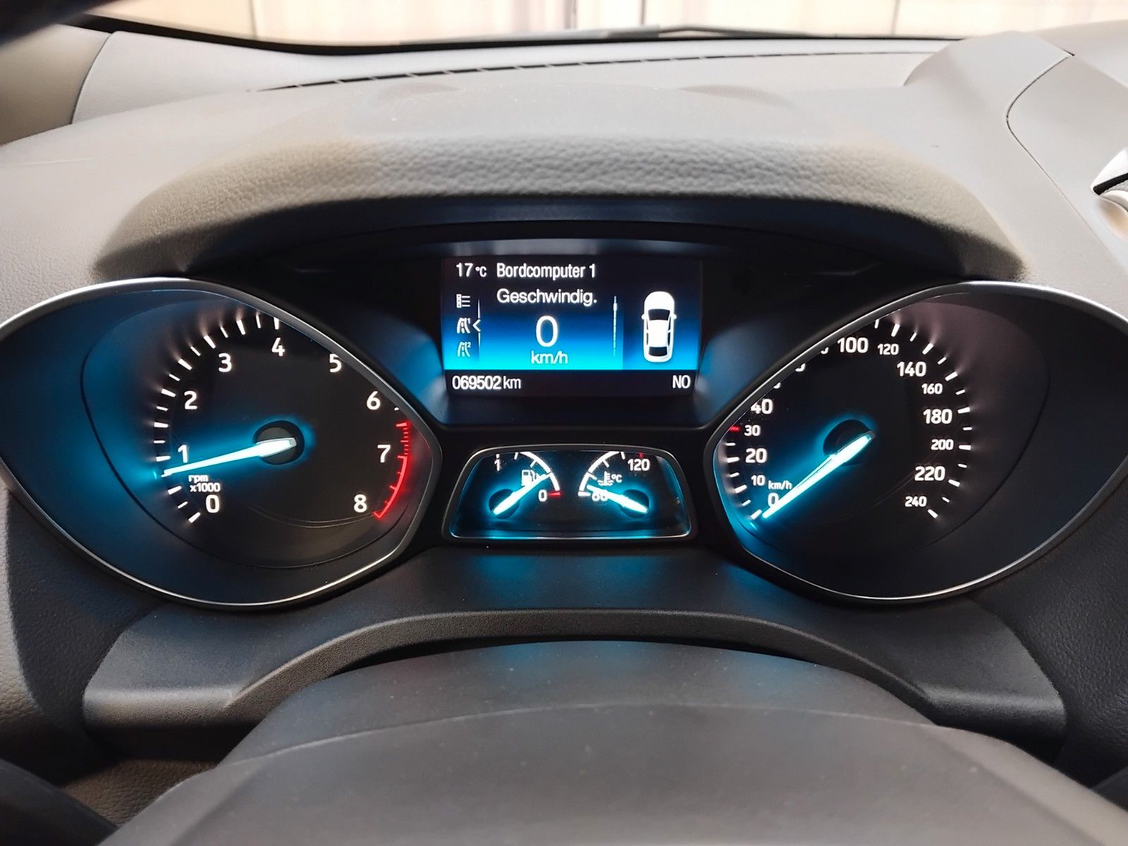 Ford Kuga (10/2017, Benzin)
