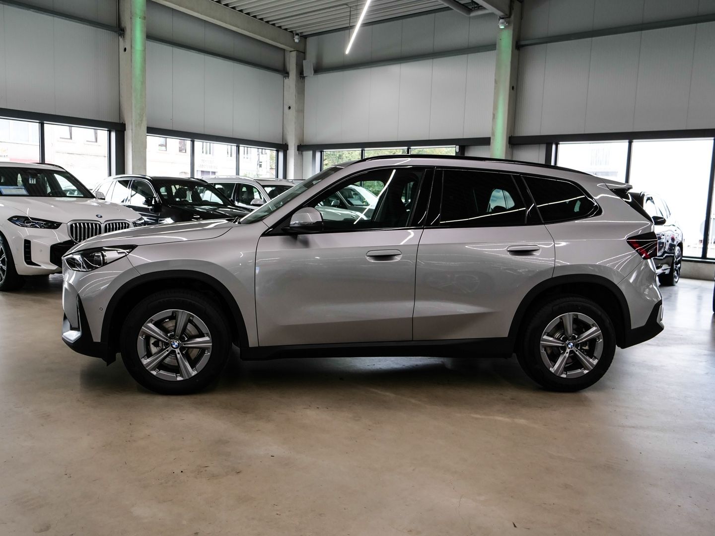 BMW X1 sDrive20d LC PROF HuD AHK SPORTSITZE ACC 360° foto 4