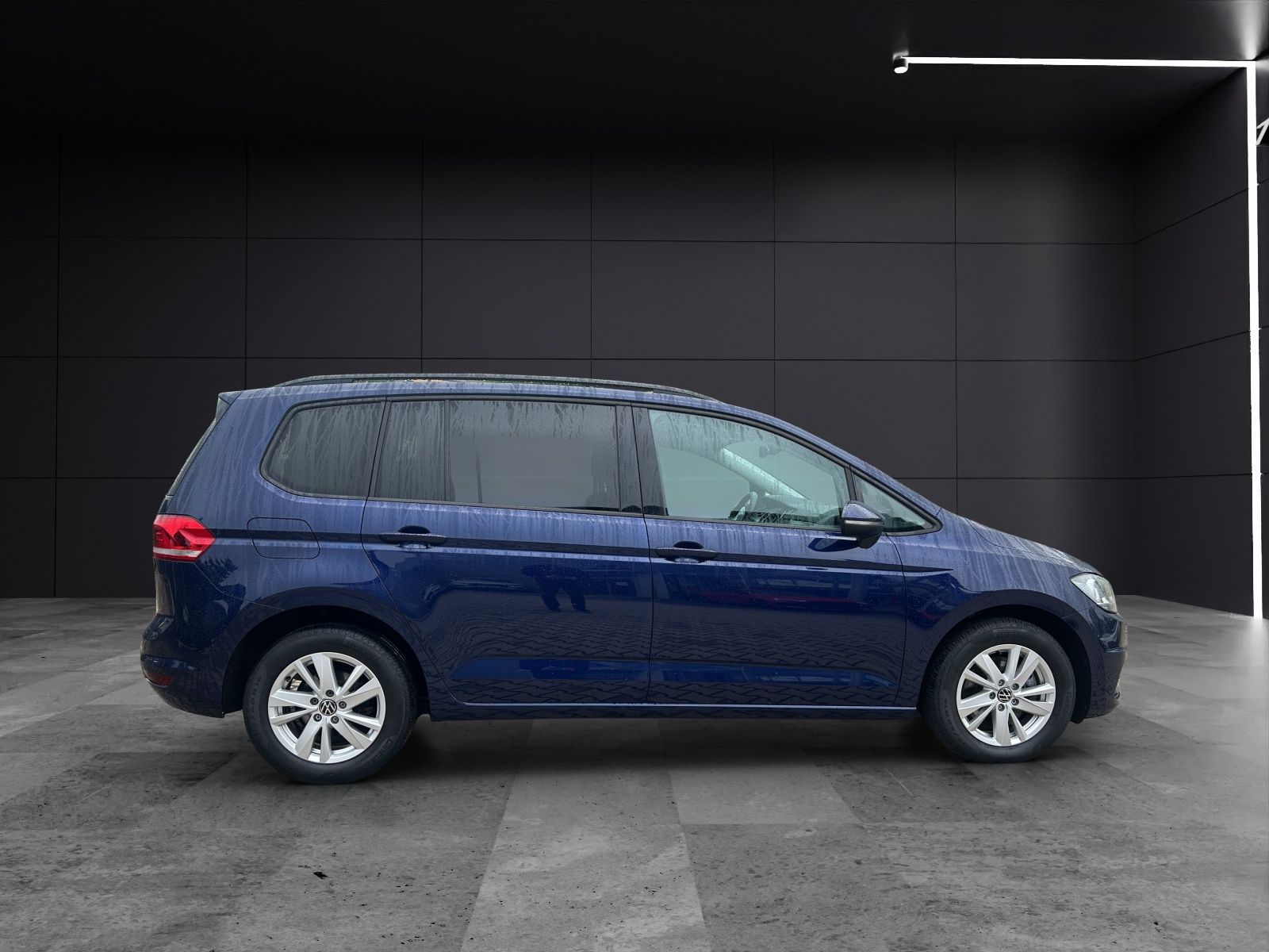 Fahrzeugabbildung Volkswagen Touran TDI Comfortline Navi PDC SH LM