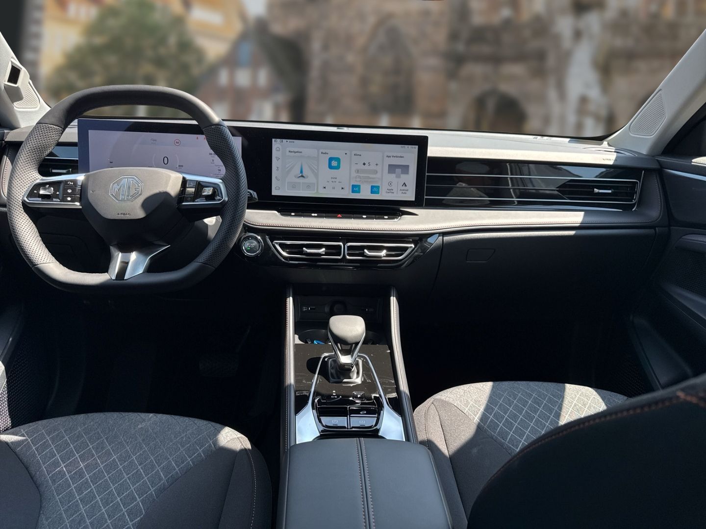 Fahrzeugabbildung MG HS Hybrid+ Comfort MY25 TOP FINANZ* versch. Farb