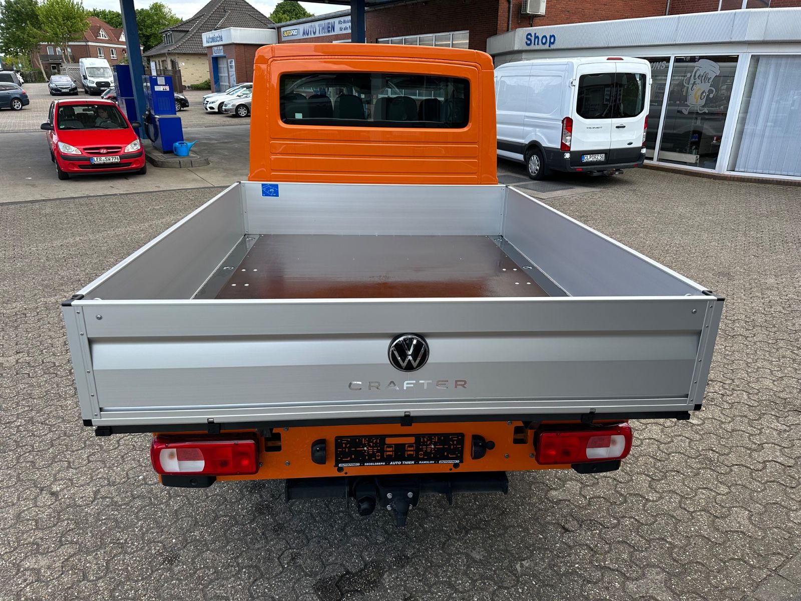 Fahrzeugabbildung Volkswagen Crafter Pritsche 35 DOKA MR 2.0 TDI Klima/GRA