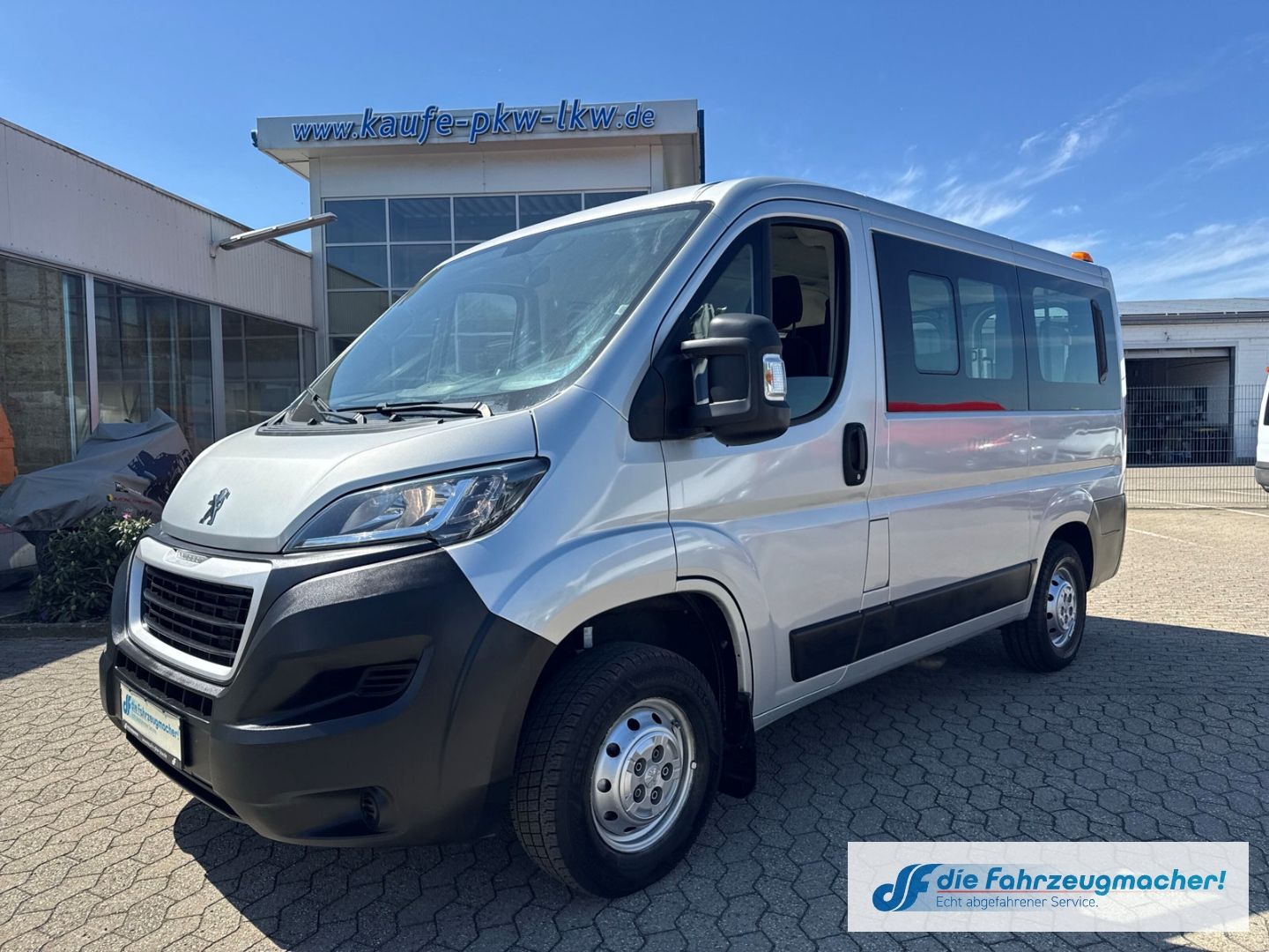 Fahrzeugabbildung Peugeot Boxer Kasten 330 L1H1 Pro BlueHDi 140 Stop&Start
