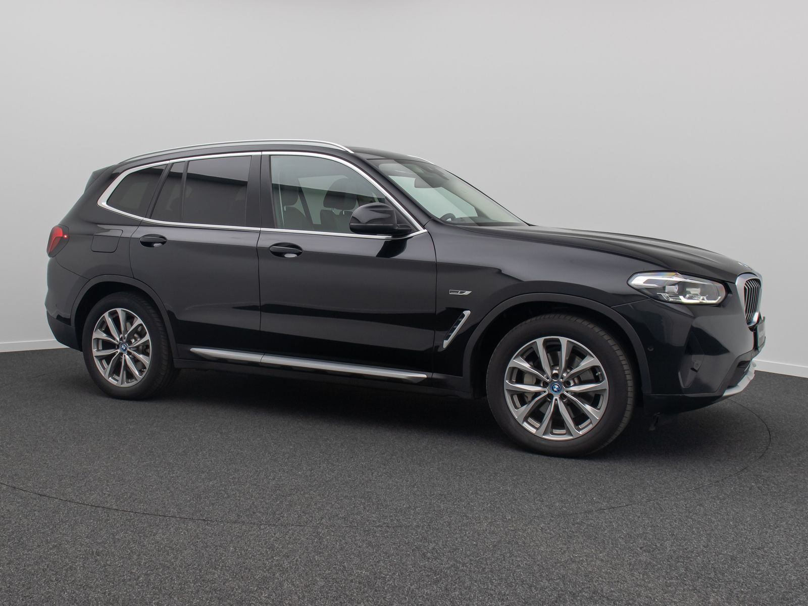 Fahrzeugabbildung BMW X3 xD30e DAB Kamera Panorama 19Zoll Leder Sport