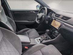 SKODA Superb 2.0 TSI Sportline