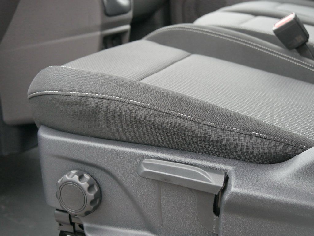 Fahrzeugabbildung Volkswagen New Transporter Kasten 2,0 TDI 81kW 6-Gang Navi