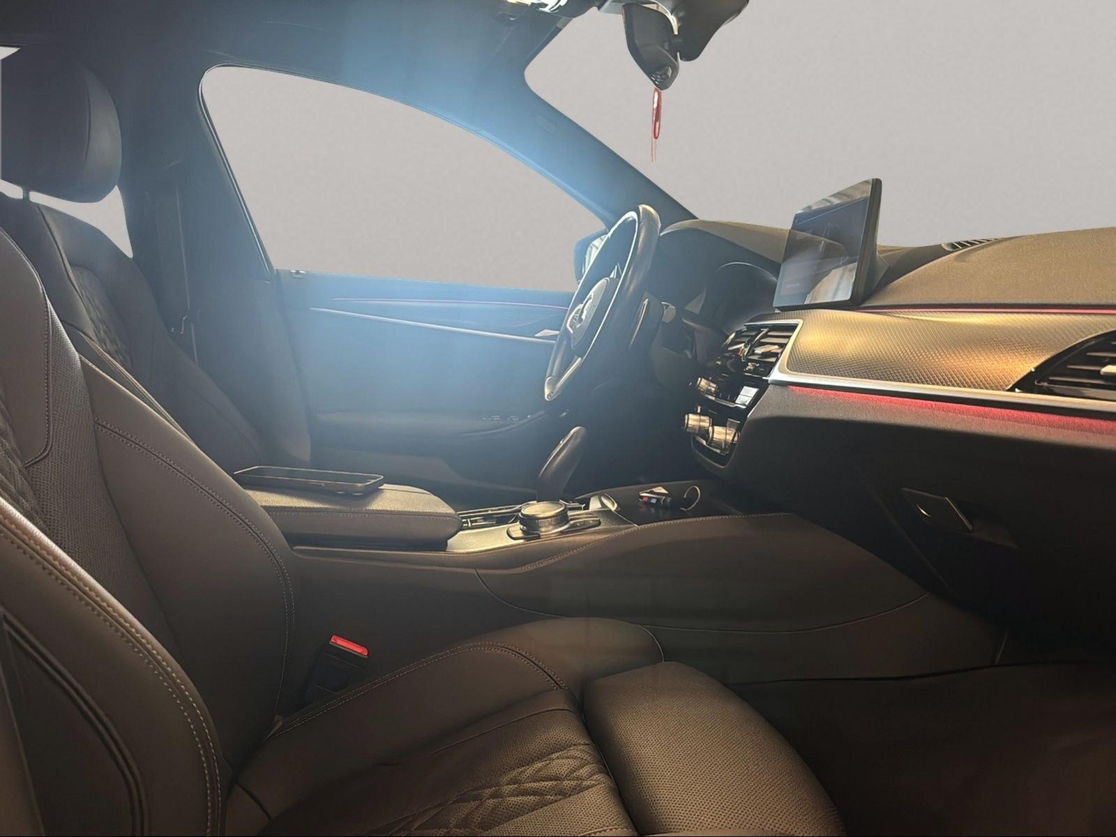 BMW 530i Touring M Sport AHK LiveCockpitProf Laser
