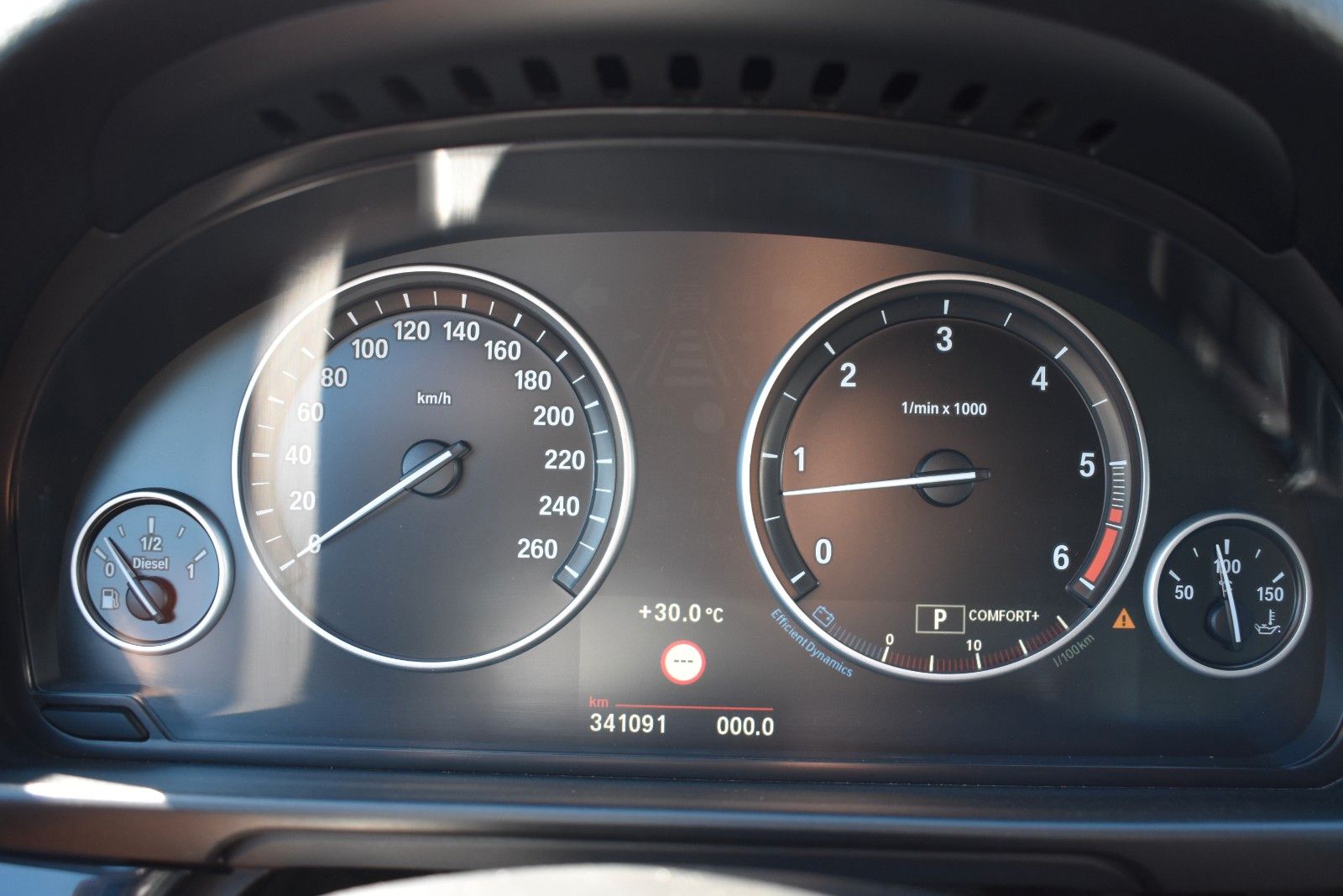 Fahrzeugabbildung BMW 530d Limousine xDrive AHK/Memory/ACC/SLI/Leder