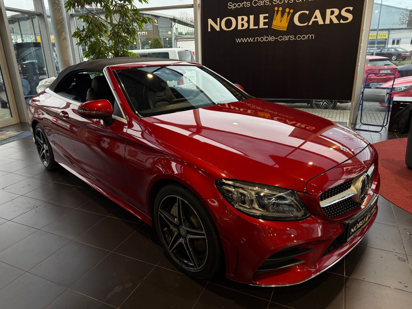 Fahrzeugabbildung Mercedes-Benz C 300 Cabrio AMG Line HUD LED RFK 18"