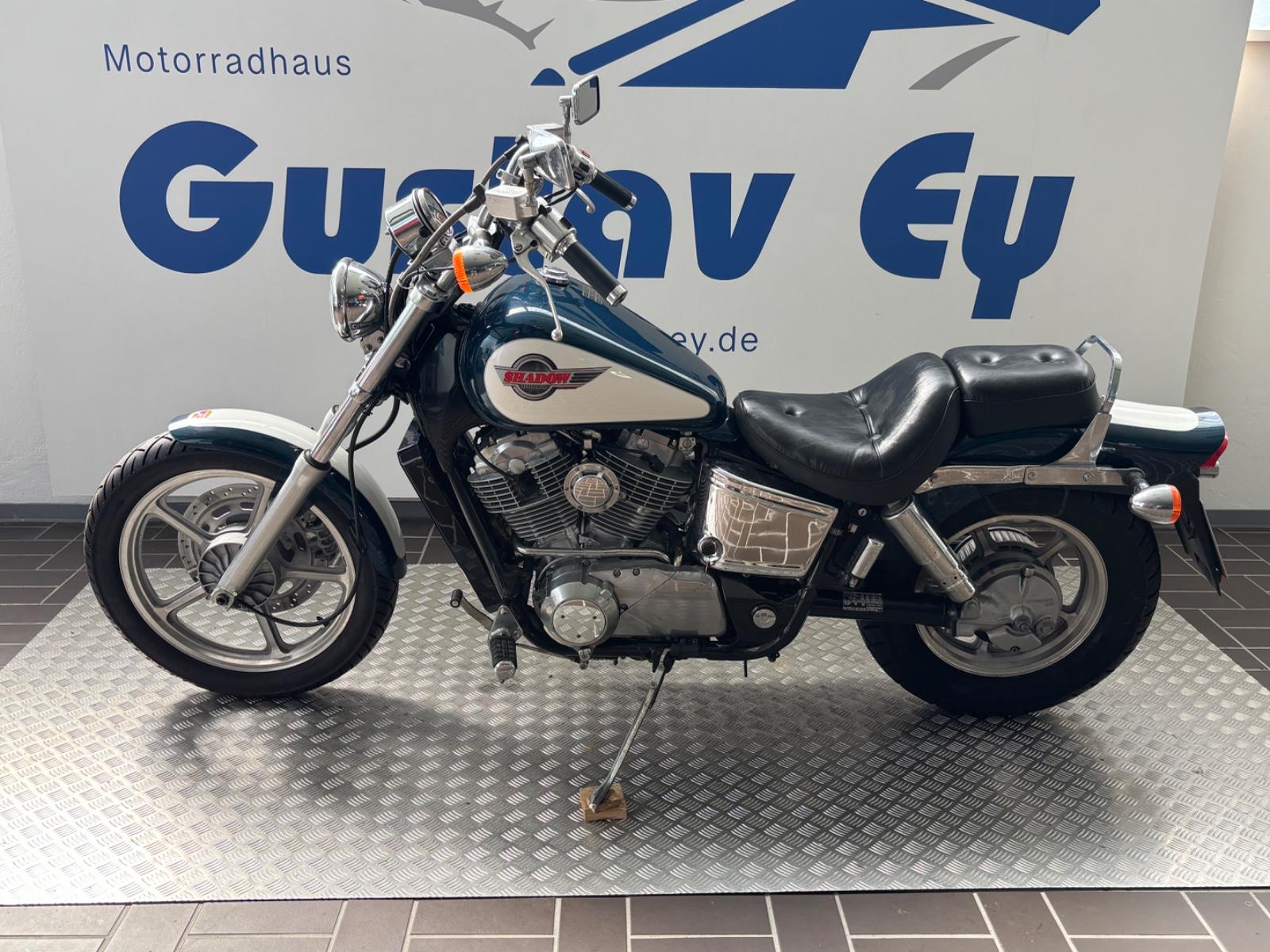 Honda VT 1100 C