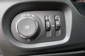 Bild 16 Opel CORSA ELEGANCE AUTOMATIK SITZHEIZUNG