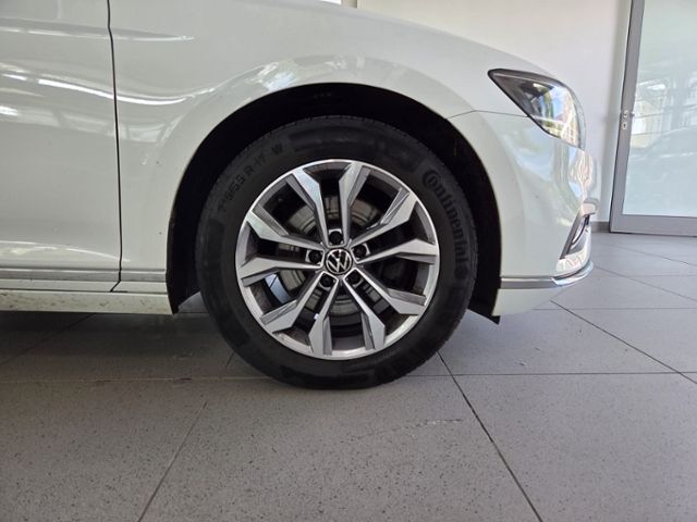 Passat Variant Elegance 2.0 TDI DSG LED NAV APP