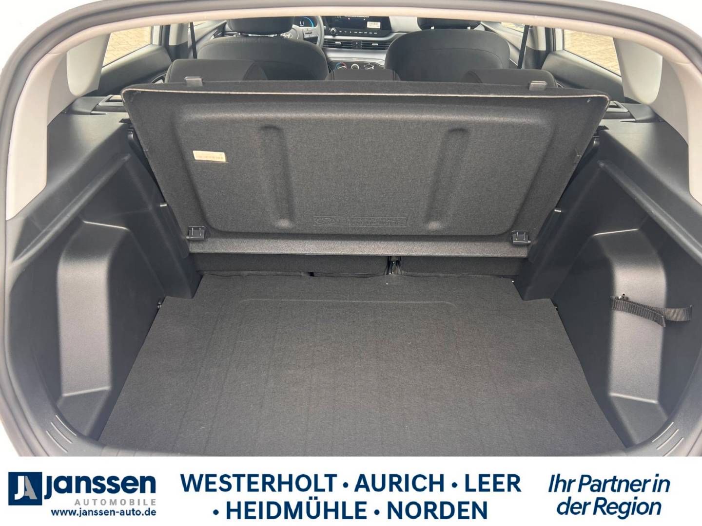 Fahrzeugabbildung Hyundai BAYON FL (MY25) 1.0 T-GDI (100 PS) 6-MT 2WD Sele