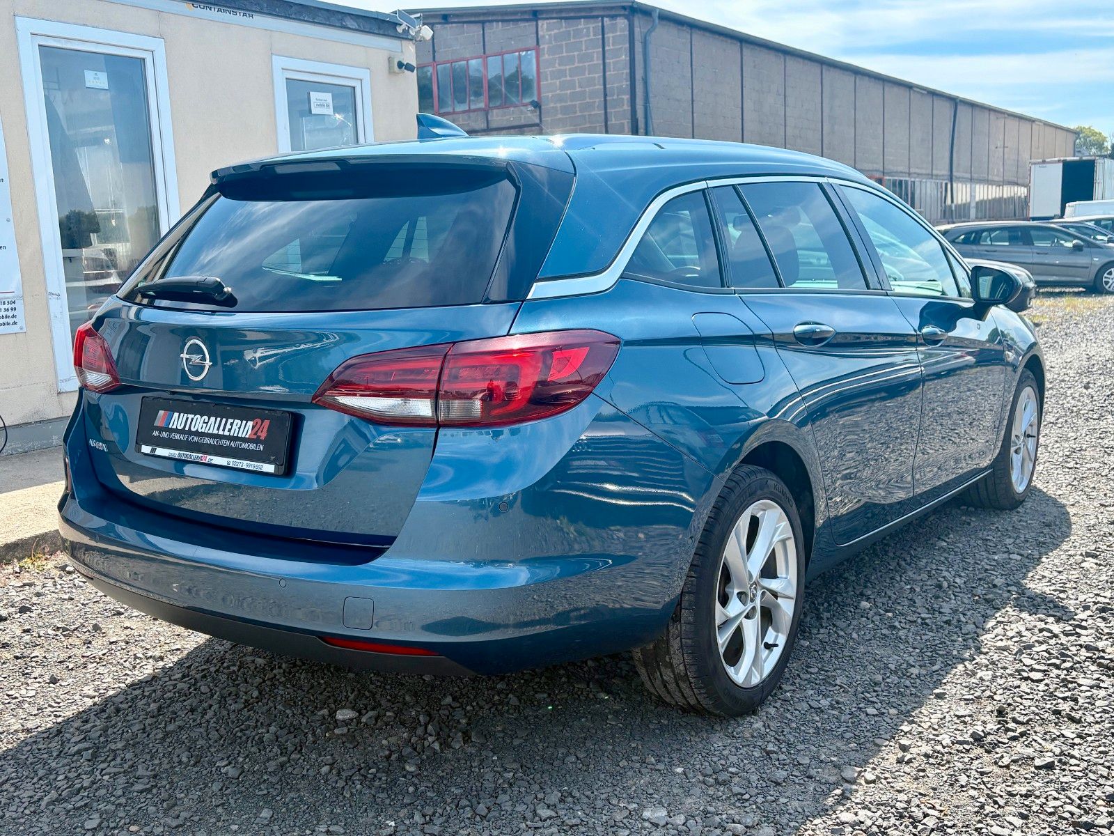 Fahrzeugabbildung Opel Astra K Sports Tourer 1.4 Aut. Navi LED Kamera