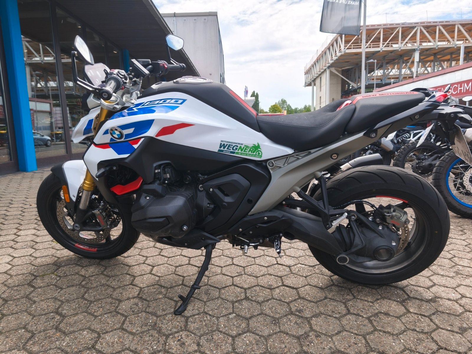 Fahrzeugabbildung BMW R 1300 R ASA PERFORMANCE