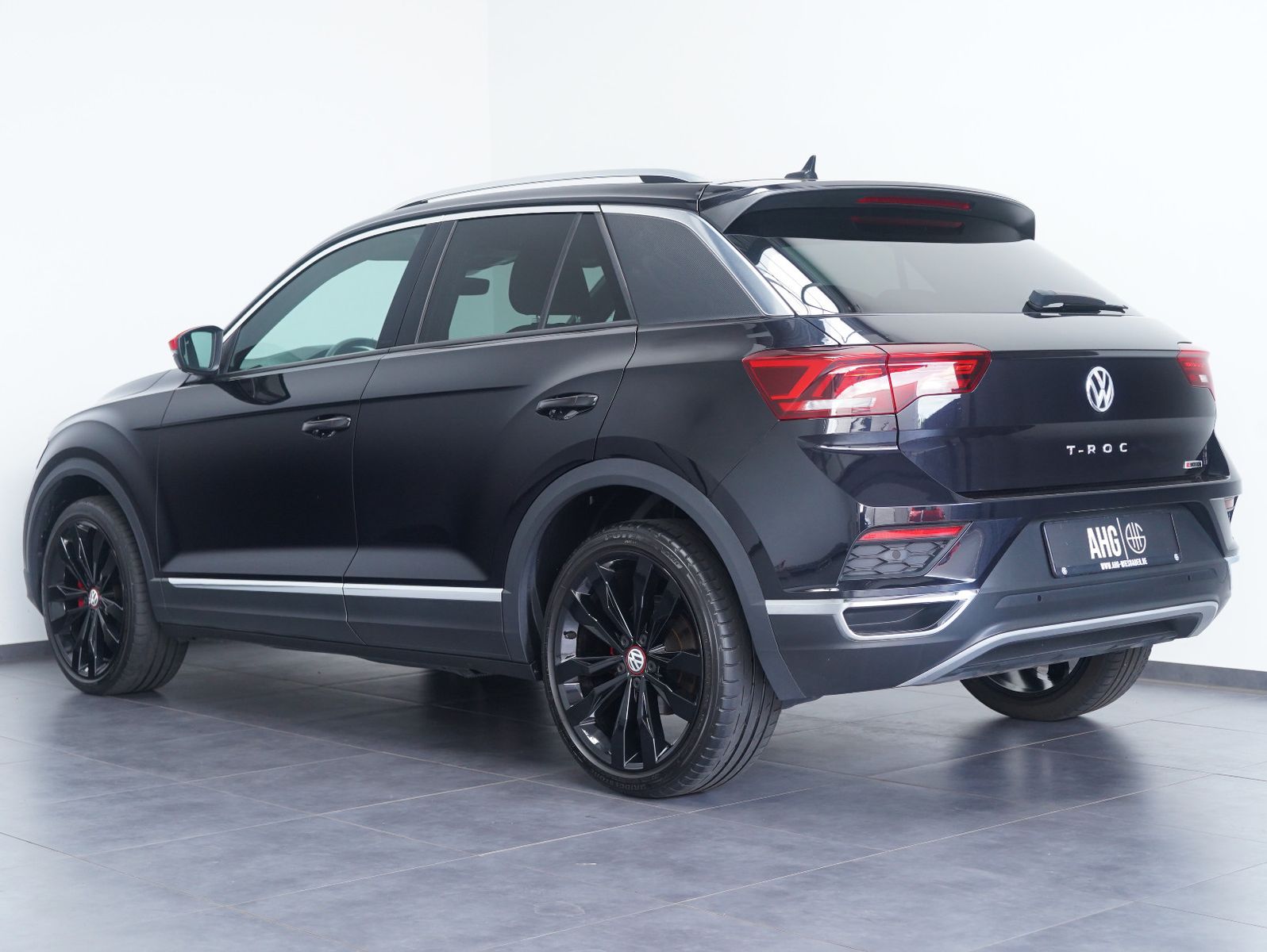 Fahrzeugabbildung Volkswagen T-Roc 2,0 TSI Sport 4Motion AAC/KAMERA/LM19"