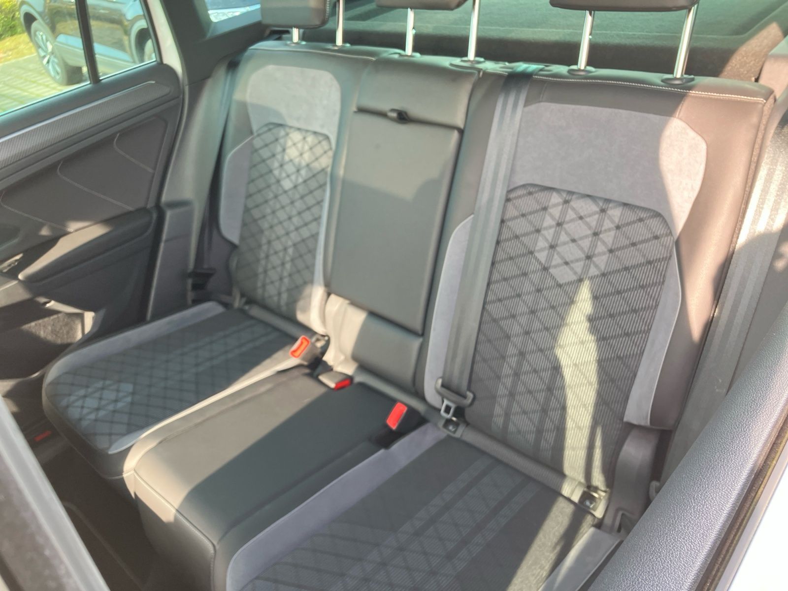 Volkswagen Tiguan - Bild 11