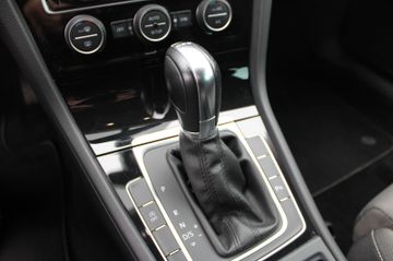 Volkswagen Golf VII Variant Highline BMT *XENONAUTOMATIK*