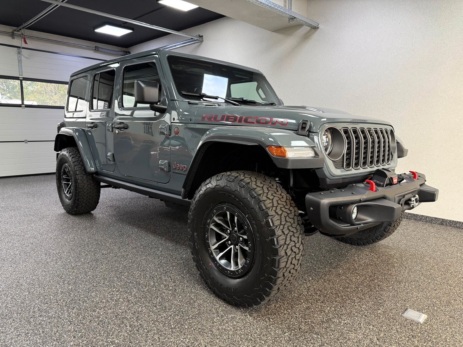 Fahrzeugabbildung Jeep RUBICON X 3.6L-V6-CAM-35"-AHK-HT