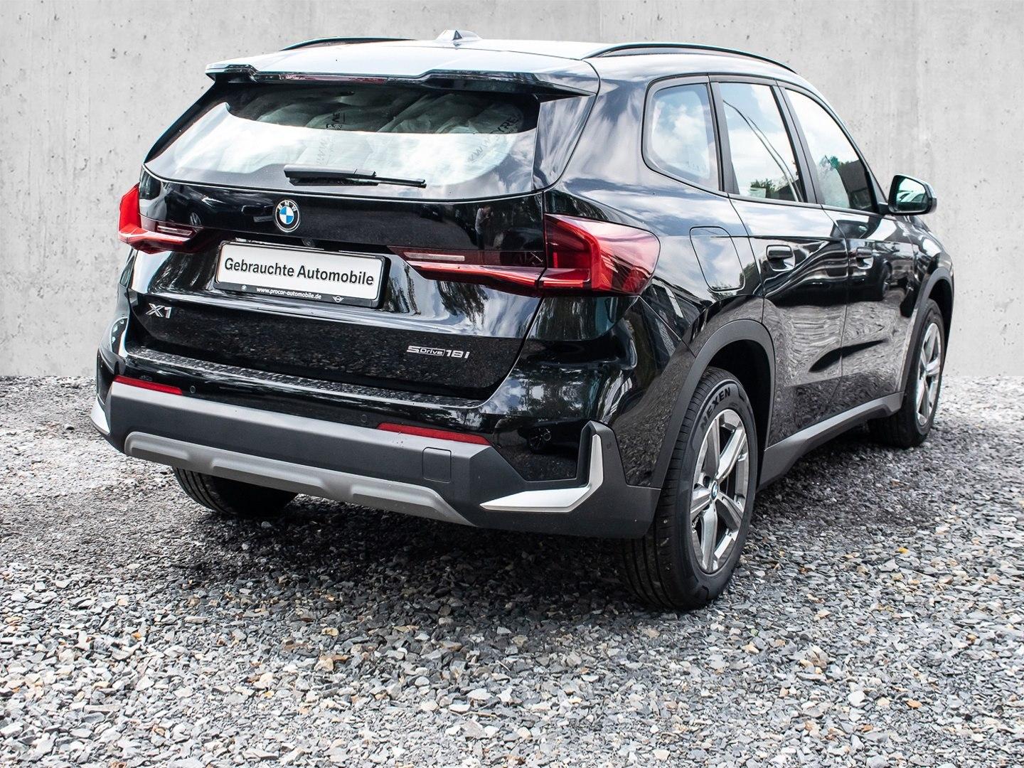 BMW X1 sDrive18i RFK NAVI LED PDC V+H SHZ DAB PA