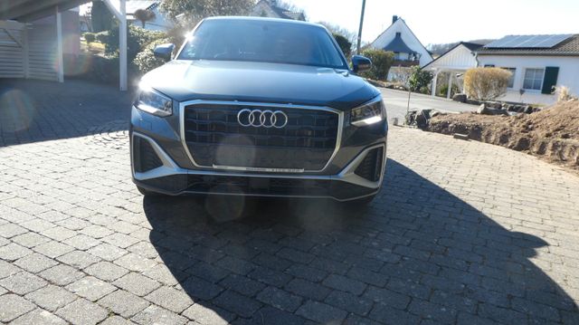 Audi Q2 35 TFSI S line, SHZ,PDC,Digital,Navi