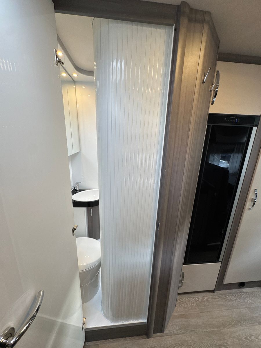Fahrzeugabbildung Hobby T 65 HKM OPTIMA ON TOUR IC-LINE MAXXAIR BEARLOCK