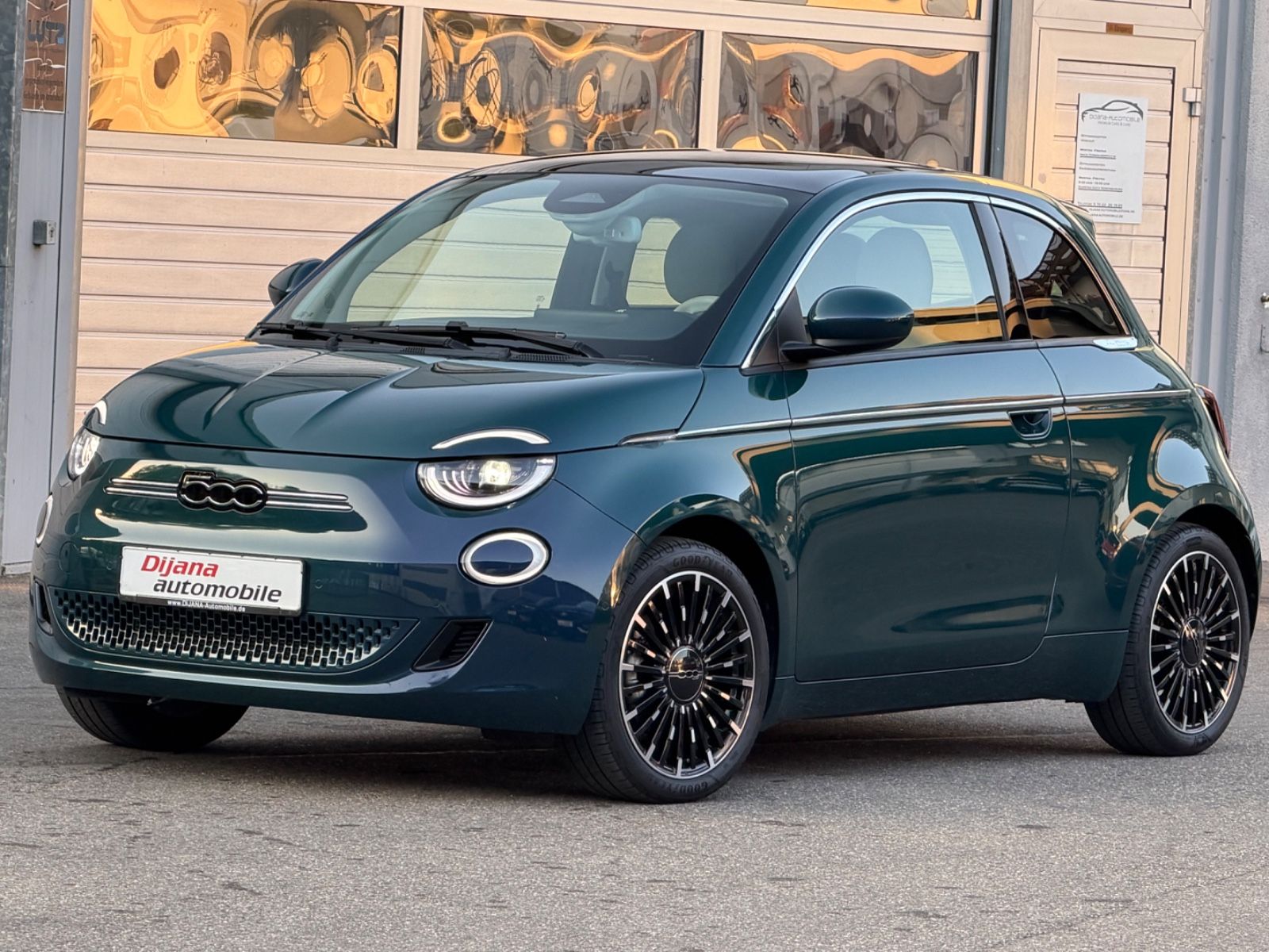 Fiat 500e La Prima Bocelli Panorama JBL 1Hd NEUWERTIG