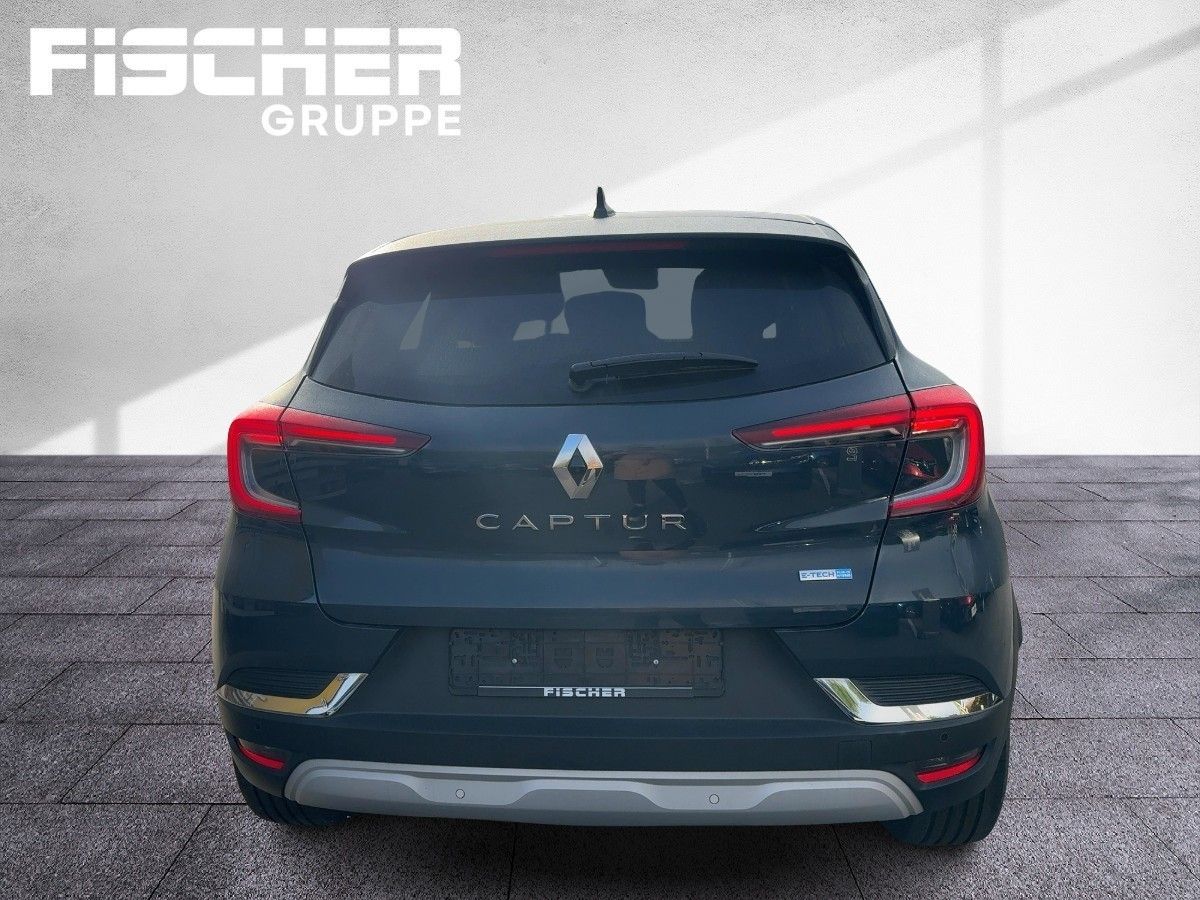 Fahrzeugabbildung Renault Captur Intens Plug-In 160 SHZ Safety+