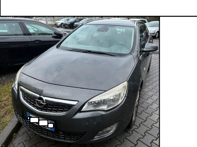 Opel Astra 1.7 CDTI 110CV Sports Tourer Cosmo IN