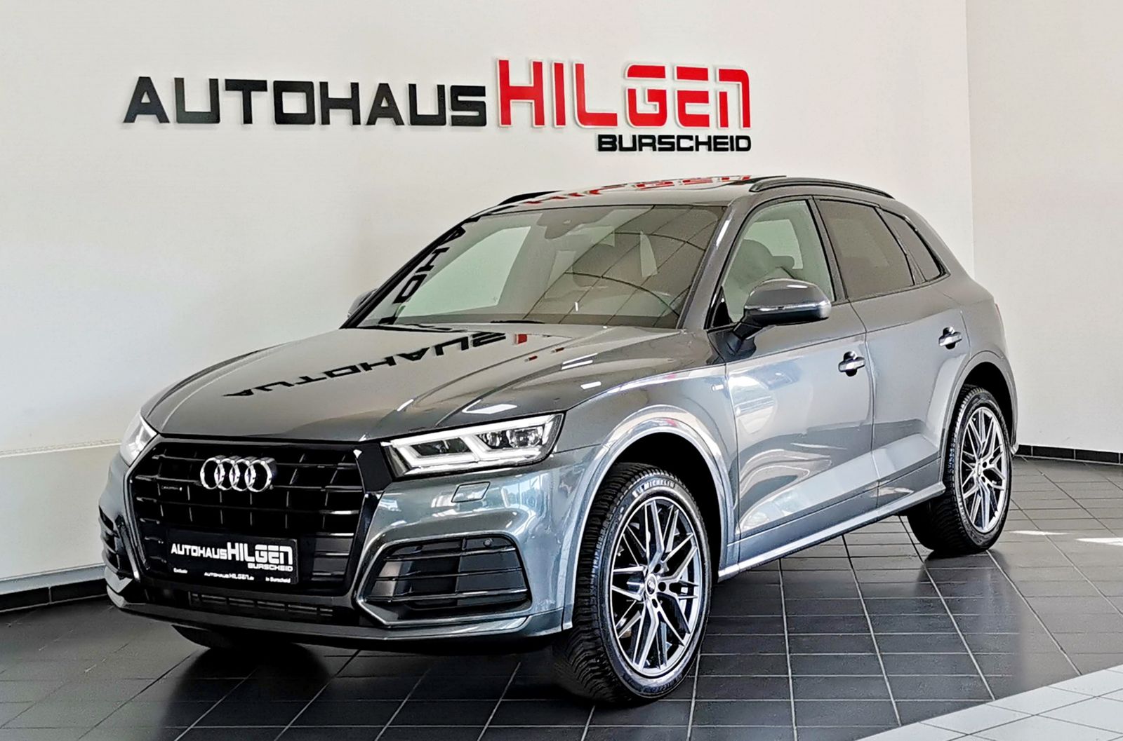 AUDI Q5 45 TFSI quattro S line*AHK*Pano*Virtual*Navi